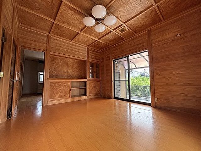 室内