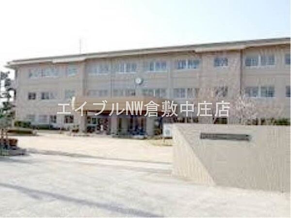 画像29:総社市立常盤小学校 657m