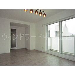 エール学園前 301 3階2LDKのリビング/ダイニング