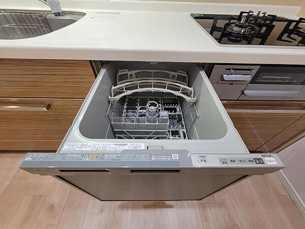 家事の手間を大幅に削減してくれる、食器洗い乾燥機を標準設置。