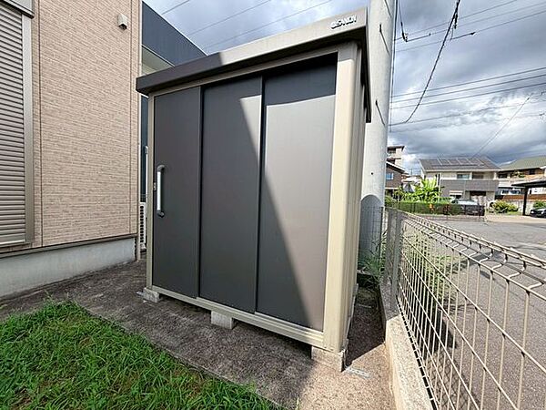 キャンプにスキーにガーデニング。多趣味なご家族に外部物置は重宝します