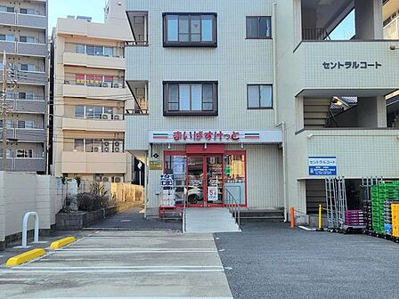 まいばすけっと本千葉駅東店 徒歩10分。 730m