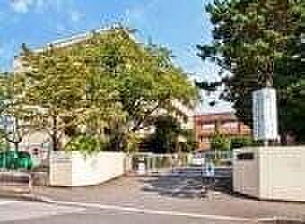 千葉市立千城台東小学校 徒歩8分。 640m
