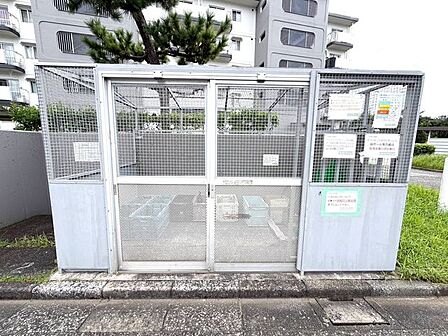 ゴミ置き場