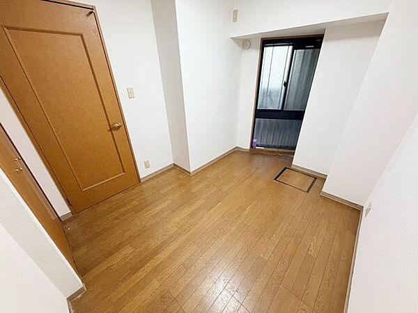 子供部屋にぴったりな洋室。明るい空間で成長を見守ります