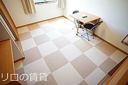 JR筑豊本線 新飯塚駅 3.6kmの賃貸アパート 2階1Kのリビング/ダイニング