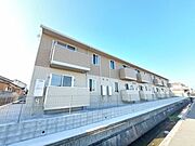 新入駅より徒歩16分 築3年7ヶ月 2階建の賃貸物件