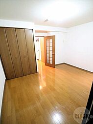 阪急千里線 吹田駅 徒歩4分の賃貸マンション 1階1Kのリビング/ダイニング