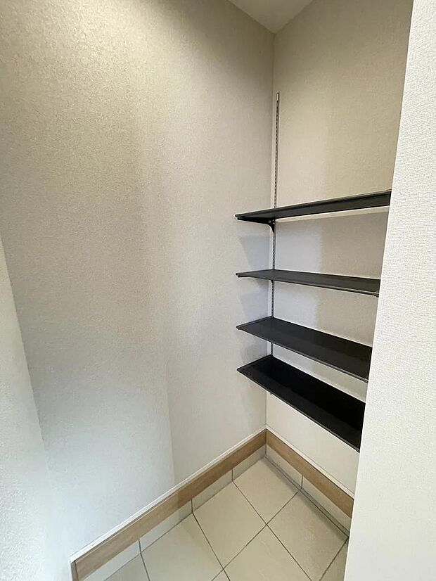 玄関収納施工例