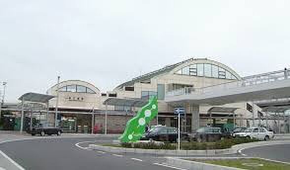 新三郷駅（1670m）