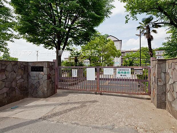 越谷市立南中学校（1580m）