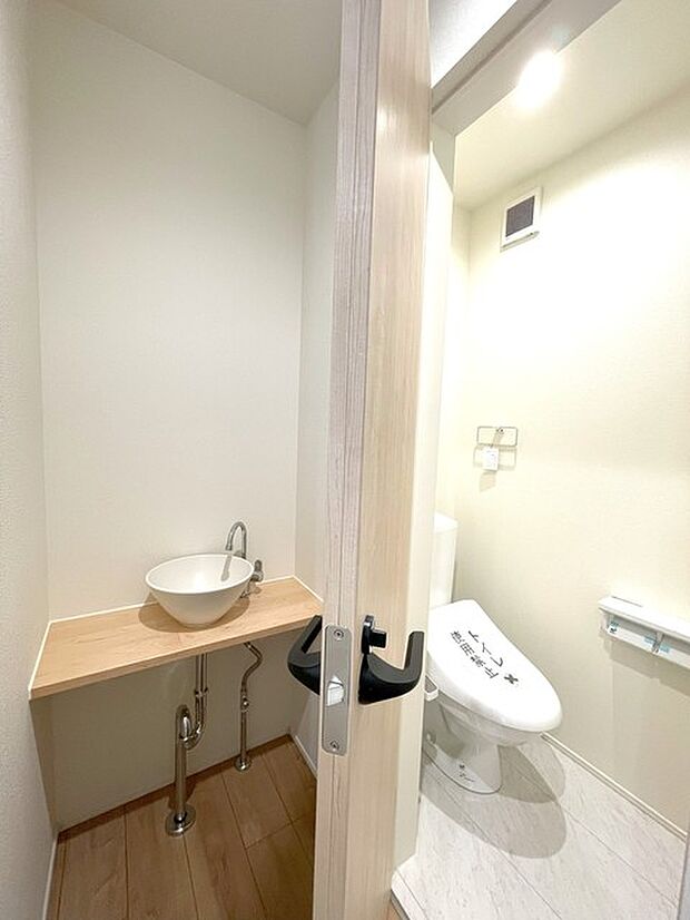 2階トイレ脇手洗い