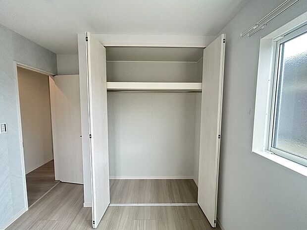 ご家族の思い出も大切にしまっておけるたっぷり収納。