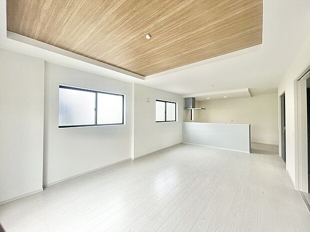 リビングは家具の配置も思いのまま。自由度が高い設計です。