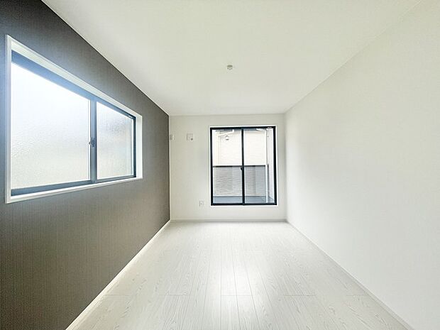 子供部屋にも嬉しい全居室収納スペース。