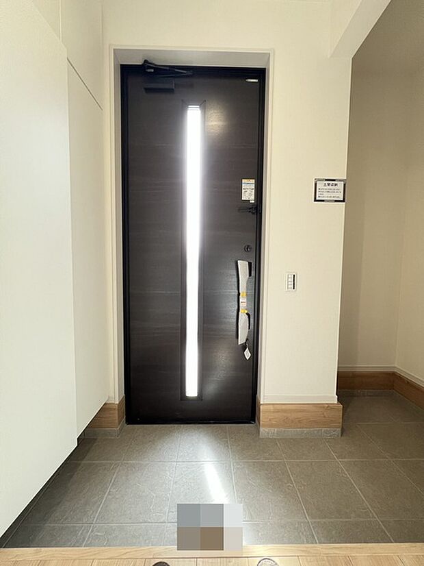 土間収納付きの玄関です。