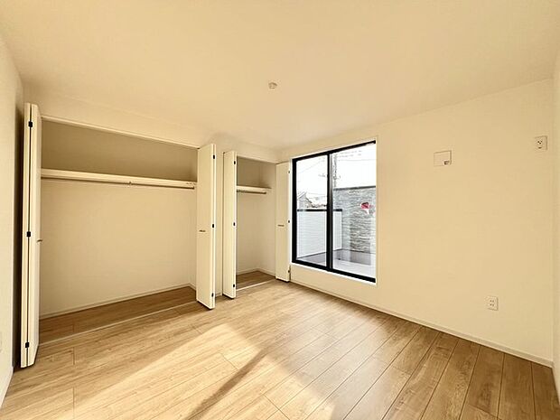 たっぷりの陽光に包まれる明るい住まい。 