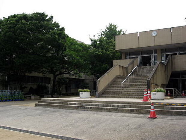 春日部市立正善小学校（910m）