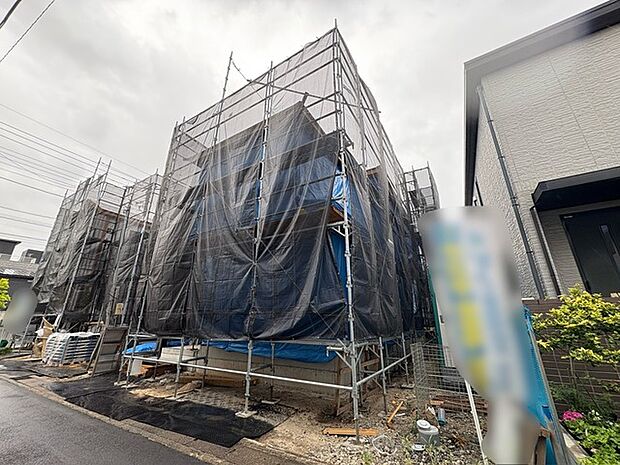 基礎から完成済みの住まいまで、各工程をご確認いただけます。