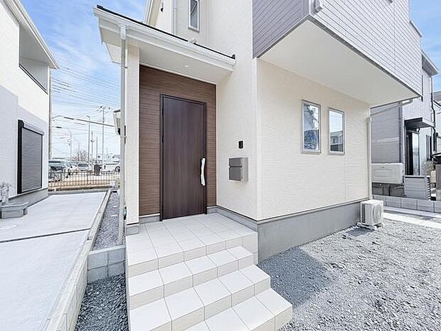 心地よい風と自然光が調和する、穏やかな日常が始まる住まい。