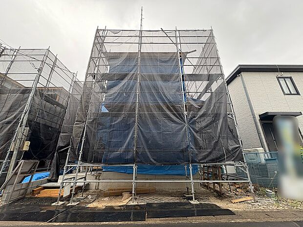 建築中ですが、同じグレードの完成済み建物を参考にご覧になることもできます。現地より最寄りの物件をご案内しますので、お気軽にご要望をお聞かせください。