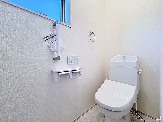 新築戸建てなら今や標準装備は当たり前。気持ちいいウォシュレット機能。 