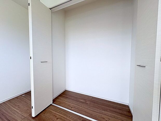 完成済み、実物をじっくりチェックできます。