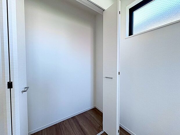 部屋ごとに設けた収納は、住みやすさへのこだわり。