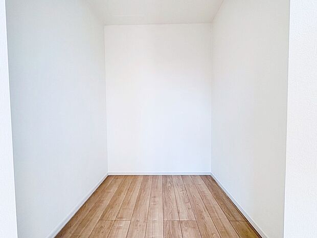 多趣味のご家族にも嬉しい、ウォークインクローゼット。