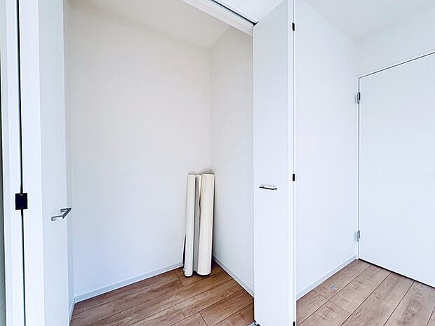 部屋ごとに設けた収納は、住みやすさへのこだわり。