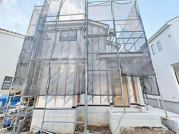 新しい暮らしの基盤が、着々と形作られていく様子