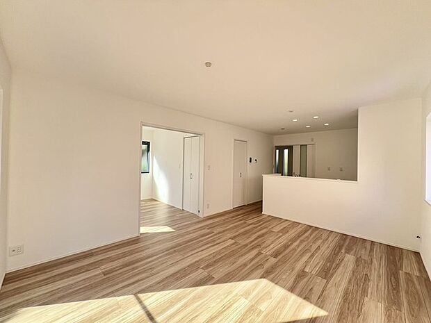 快適性とゆとりをデザインしたリビングは、広々した15帖。 