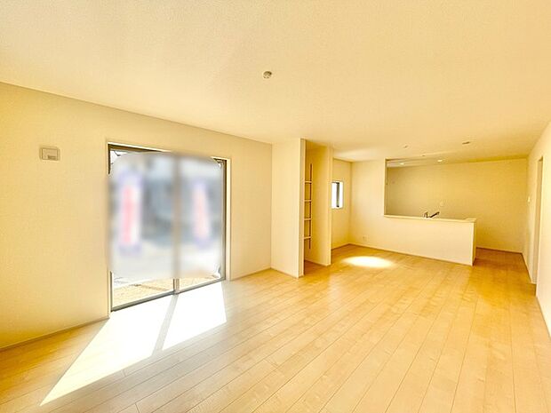 家族が自然に集りそうな広さが魅力のＬＤＫ。20帖で広々しております。 