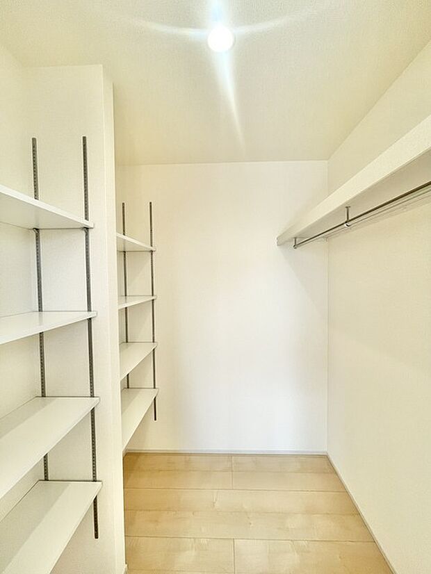 部屋ごとに設けた収納は、住みやすさへのこだわり。 