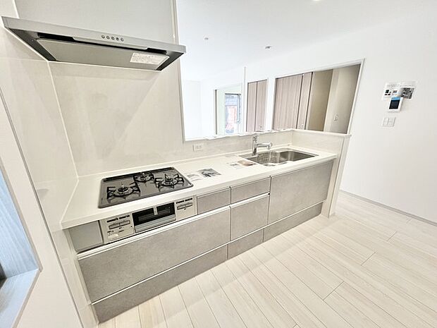 洗練されたデザインが、毎日の料理時間を彩ります。