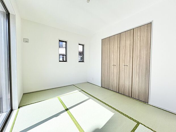 柔らかな日差しが心地よい、穏やかな空間が広がります。