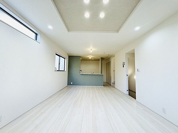 家族が自然に集りそうな広さが魅力のＬＤＫ。 