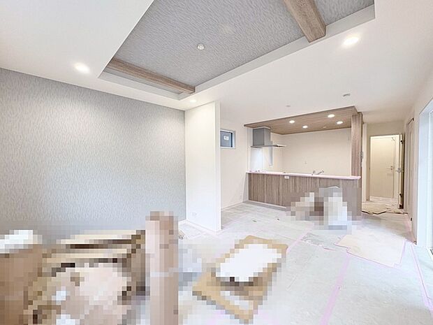 ご家族みんながゆったりくつろげる広々リビング。