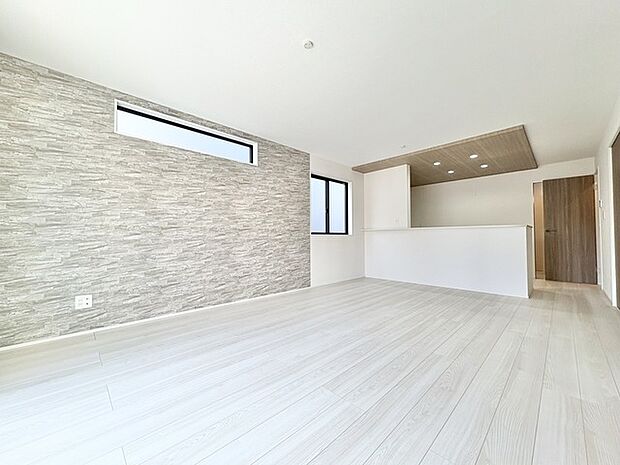 洗練されたデザインが、心地よい空間を演出する住まい。