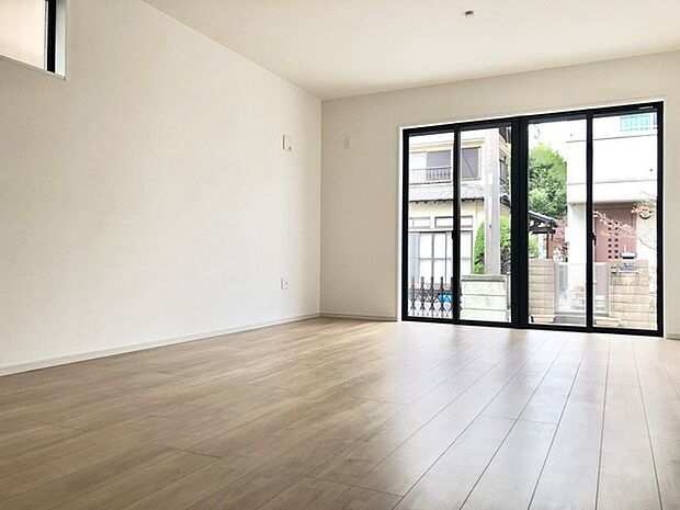 家族団らんの時間も増えそうな、くつろぎのLDK。