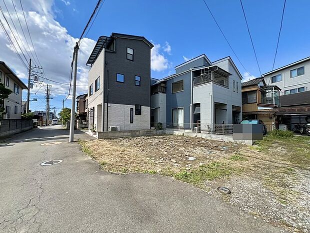 同じグレードで建てられた最寄りの完成物件を、参考にご覧になれます。 