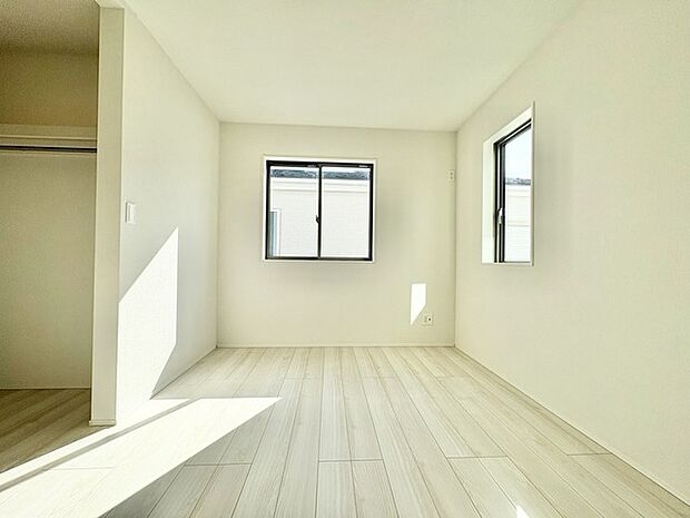 清々しい光が空間に広がる、穏やかなひととき。