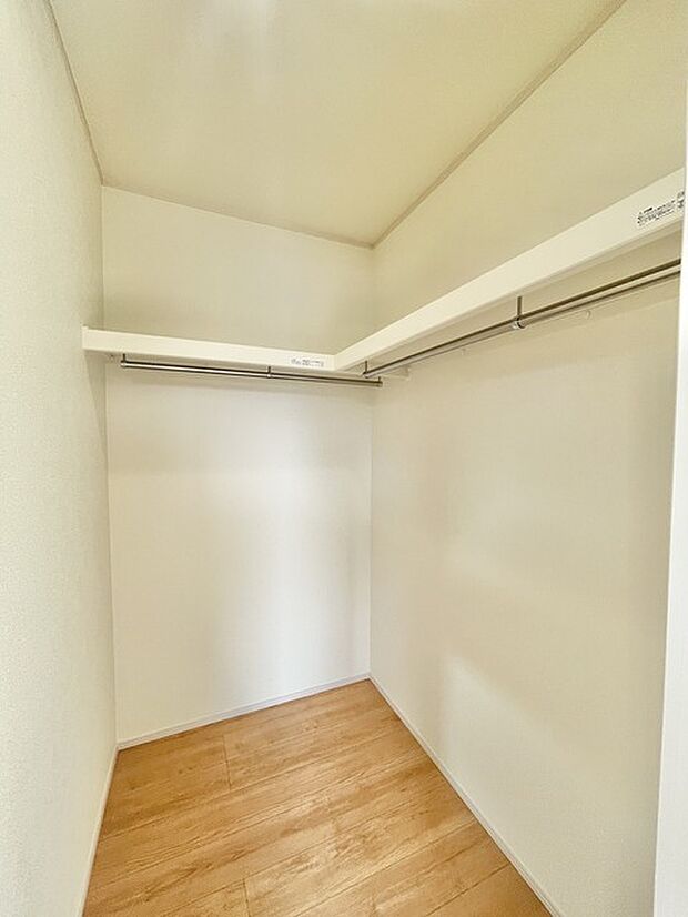 たっぷり収納で、お部屋の中はいつもキレイに片付きそうですね。