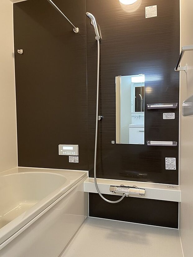 一坪タイプの広々とした浴槽　一日の疲れも癒せます