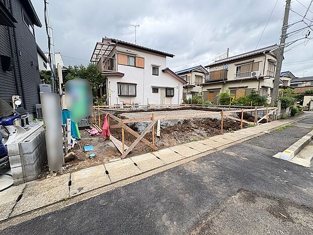 基礎から完成済みの住まいまで、各工程をご確認いただけます。 