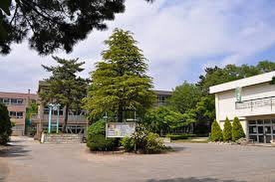 草加市立栄中学校（1400m）