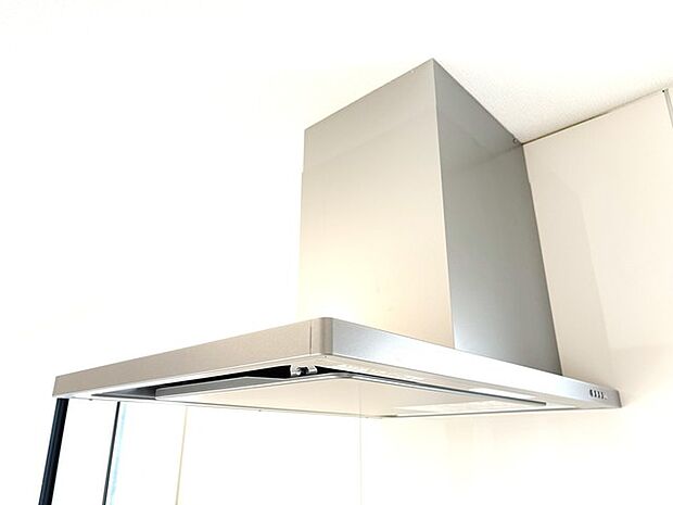 洗練されたデザインが、空間にモダンな彩りを添えます。