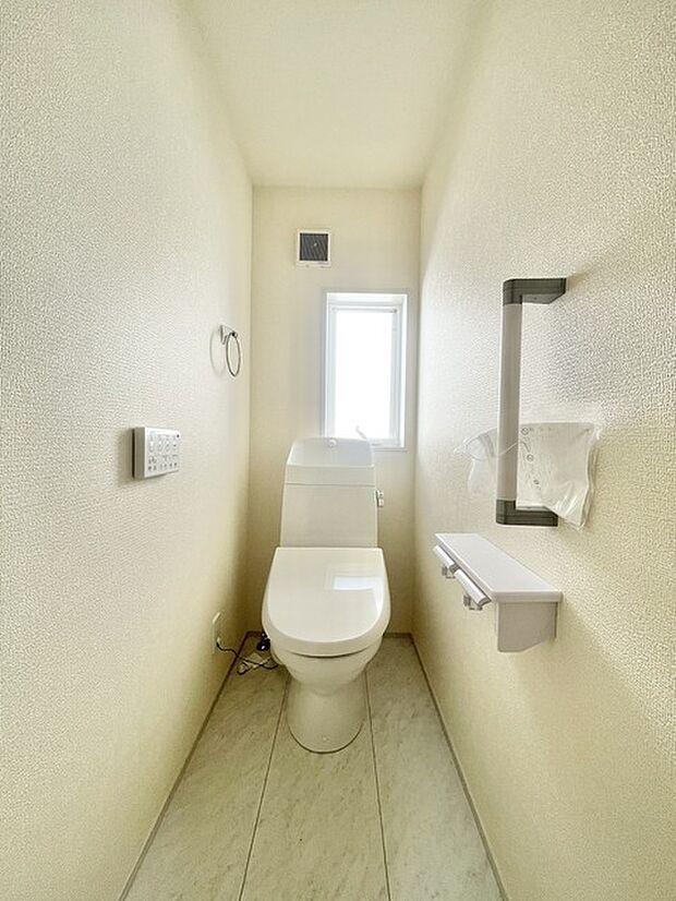 清潔感あふれる空間に、心地よい採光が満ちています。