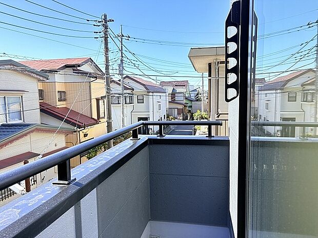 ランドリースペースから階段の上り下りなしで洗濯物が干せます