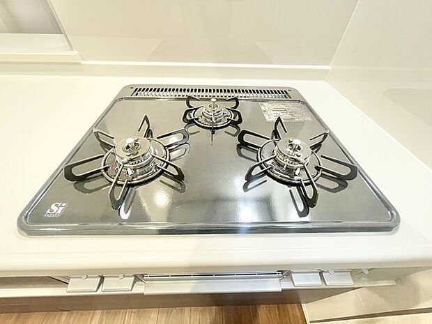 3つの熱源で、お料理も捗りそうなガスコンロ。 